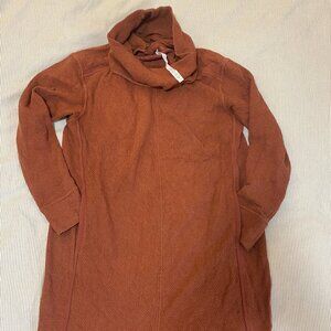Lululemon dress with removable cowlneck